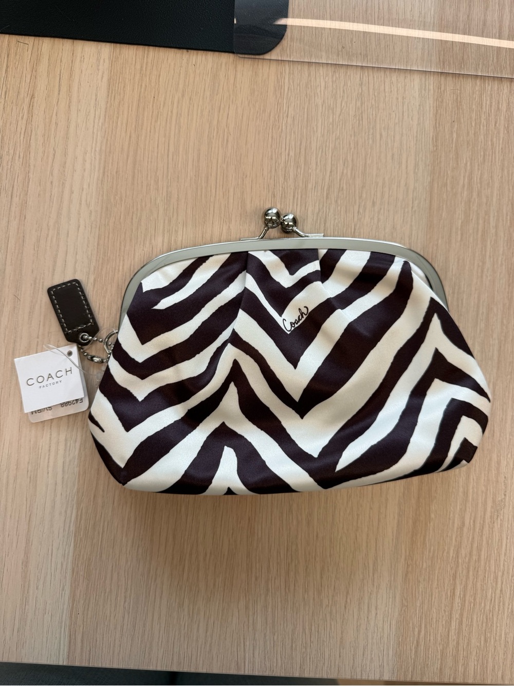 NWT Vintage Y2K Era Large Zebra-Print Kiss-Lock Clutch - Brown & White
